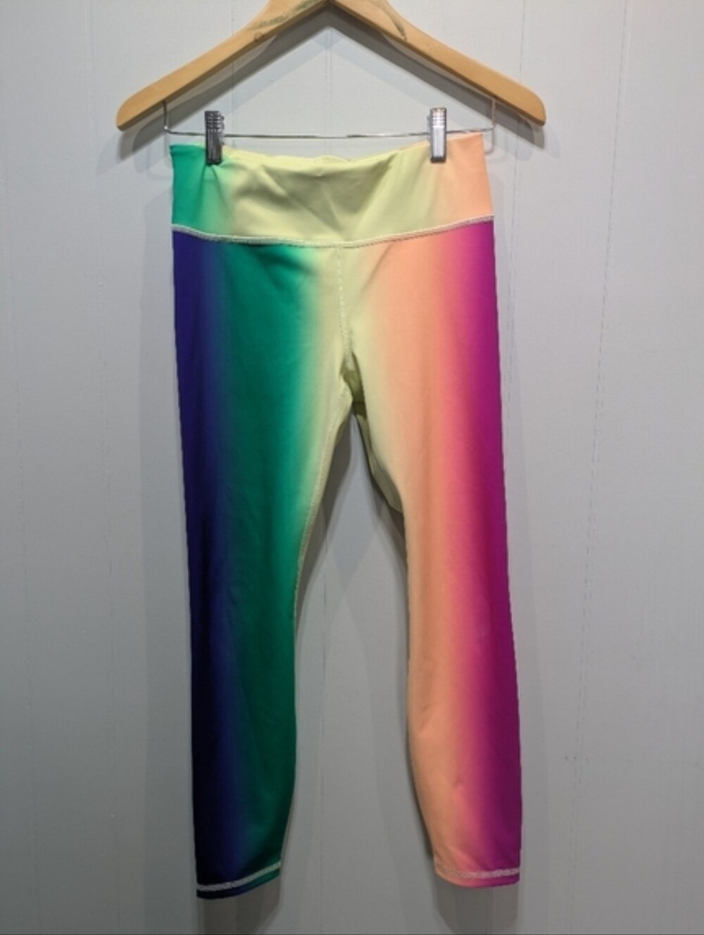 Athleta‎ Contender Love Proudly Legging Size Small Rainbow PRIDE